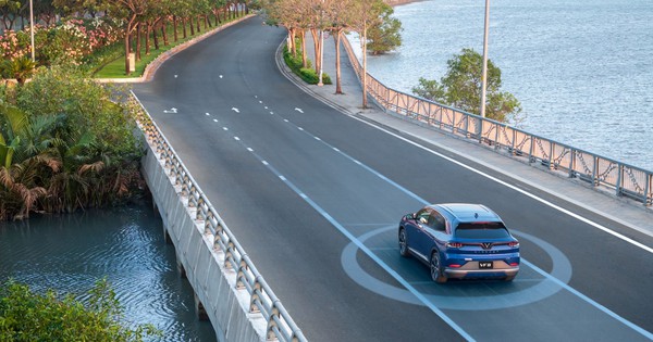 Tỷ phú Phạm Nhật Vượng bắt tay doanh nghiệp AI Israel xây dựng xe tự lái