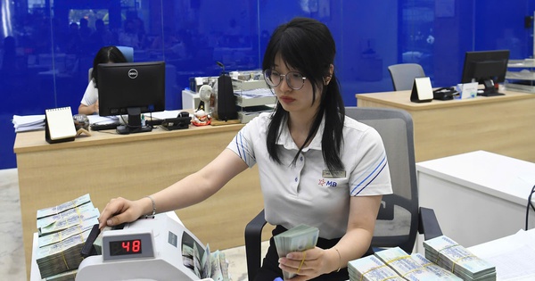 Nhiều ngân hàng công bố lợi nhuận tỉ đô