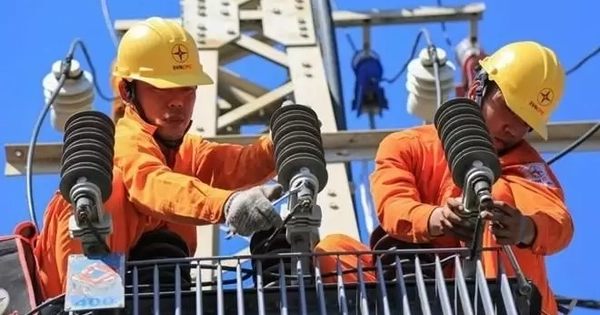 Bộ Công Thương thông tin về thời điểm áp dụng giá điện 2 thành phần