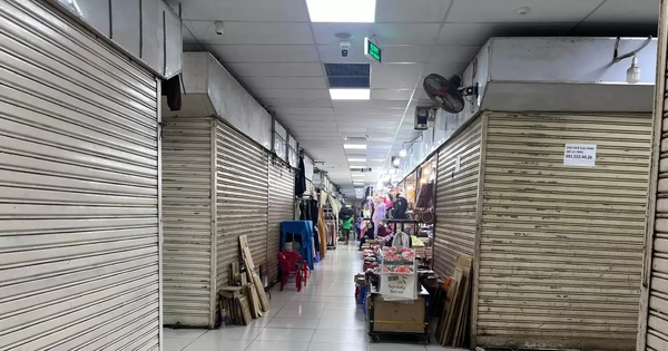 Cảnh tượng lạ ở chợ truyền thống TPHCM lúc cận Tết