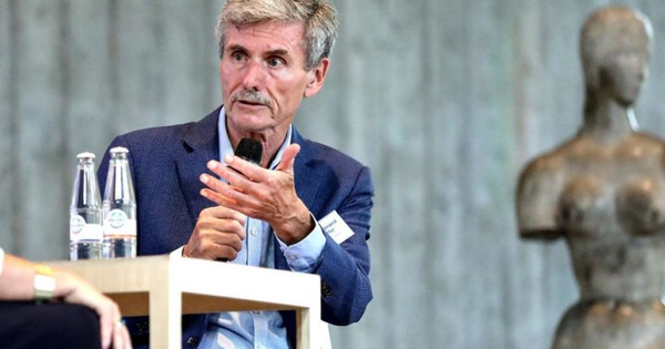 Chuyên gia Đức: 'chúng ta tụt hậu 20 năm so với Trung Quốc về công nghệ pin xe điện'