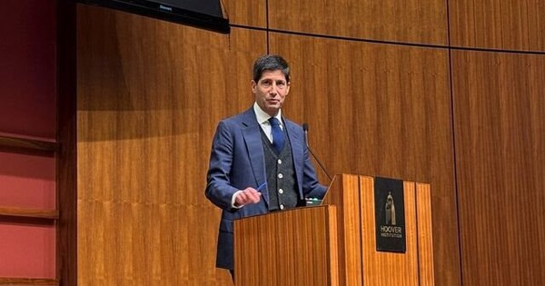 Ông Trump đề cử người thay thế Chủ tịch FEd Jerome Powell