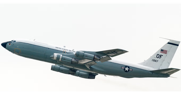 Bí ẩn chuyên cơ "VIP" Iran hạ cánh ở Nga, Mỹ đưa "thợ săn hạt nhân" tái xuất