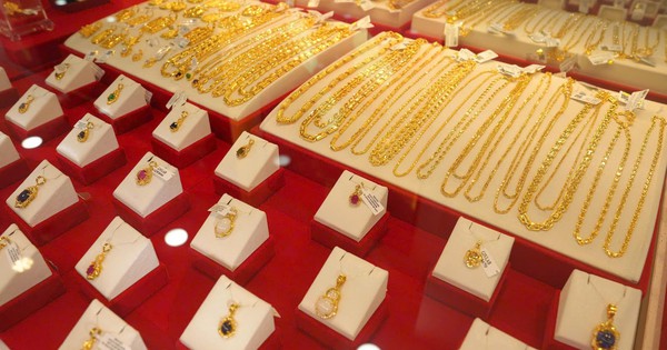 Thực hư chuyện "mua vàng trên giấy" tại các thương hiệu lớn: Là rủi ro hay giải pháp thông minh?