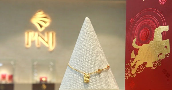 Vàng trang sức dần thay thế vàng miếng trong mùa sắm Tết