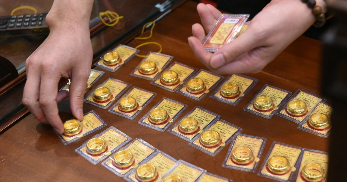 Giá vàng hôm nay 18.1.2026: Rơi khỏi đỉnh, người mua vào trước đó lãi bao nhiêu?