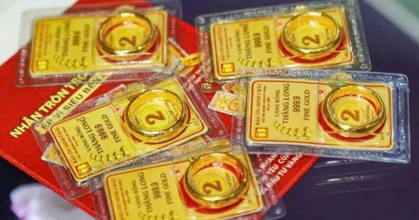 Sáng ngày 23/2: Giá vàng SJC, vàng nhẫn vừa mở cửa đã bật tăng gần 6 triệu đồng/lượng