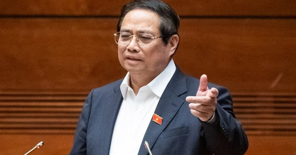 Thủ tướng yêu cầu tăng cường kênh huy động vốn trung - dài hạn, giảm áp lực lên nguồn vốn ngắn hạn của hệ thống ngân hàng