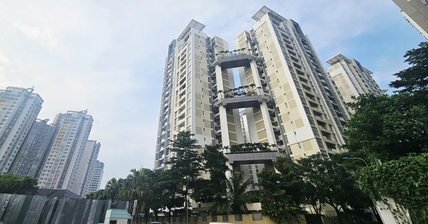 Một ngân hàng đưa lãi suất vay mua nhà lên gần 14%/năm