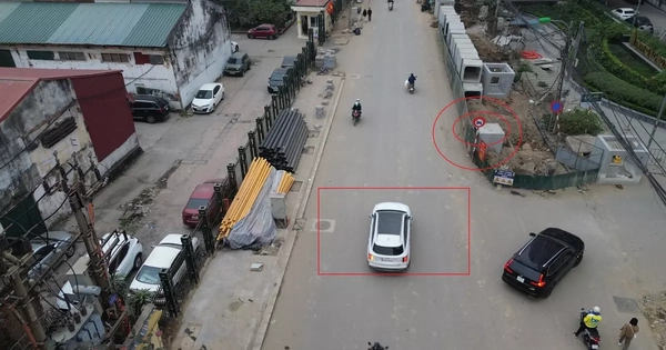 Hà Nội: Biển cấm ô tô xuất hiện giữa tuyến Nguyễn Tuân, tài xế lo 'dính' phạt nguội