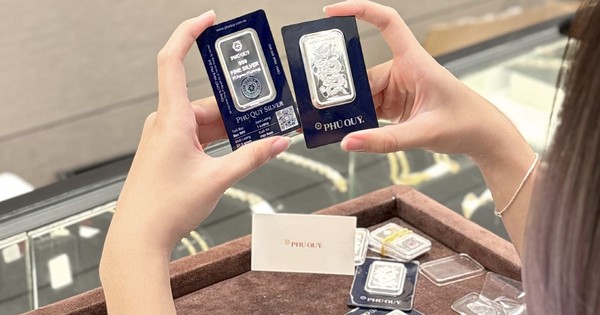 Nửa phiên giao dịch hôm nay, giá bạc giảm thêm 10 triệu đồng/kg