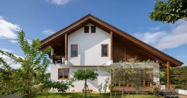 Nhà mái dốc với thiết kế bán mở