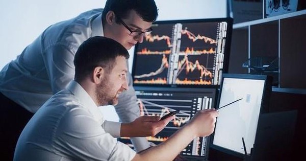 Phiên 3/2: Khối ngoại tiếp đà bán ròng hơn 600 tỷ đồng, ngược chiều gom mạnh hai cổ phiếu bluechips