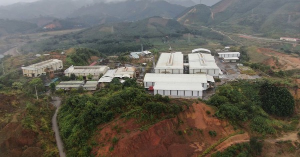 Chiêu lạ của Lưu Đức Hoa: Biến 2.160 tấn quặng thô thành 'cơm mẹ nấu' xuất sang Trung Quốc