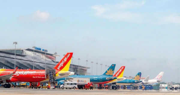 Vé máy bay Tết căng thẳng, hàng không tăng chuyến, thuê thêm 19 máy bay