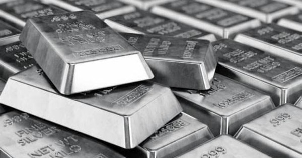 Chiều 5/2: Giá bạc Thượng Hải lại thủng mốc 100 USD/oz