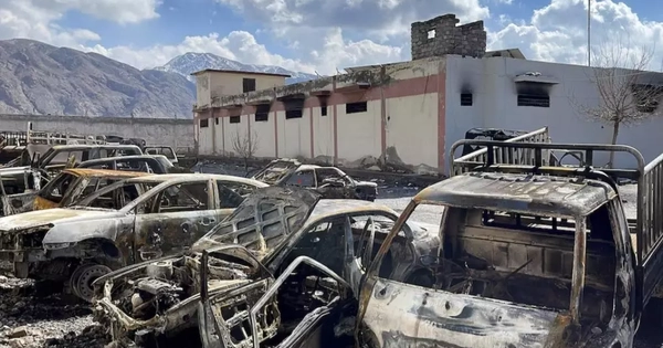 Hệ lụy khôn lường khi hai huynh đệ Vùng Vịnh ‘tháo găng tay’