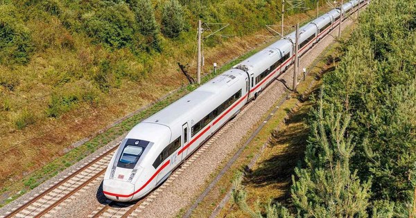 Điều gì đang được xem xét lại trên tuyến đường sắt tốc độ cao Bắc – Nam?