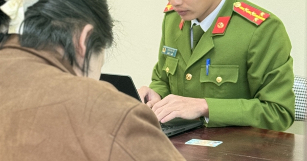 Nhận 94,7 triệu đồng từ tài khoản lạ, người phụ nữ âm thầm rút sạch tiền mang về nhà, 3 tháng sau công an mời làm việc