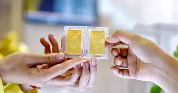 Sau một năm, giá vàng trong nước đã tăng hơn 77%