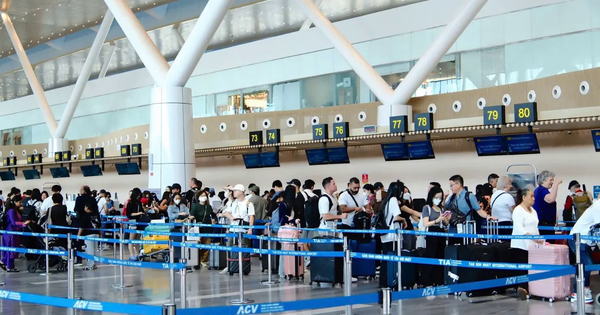 Sân bay Tân Sơn Nhất dự kiến đón khoảng 145.000 lượt khách/ngày dịp Tết