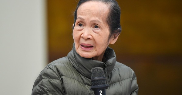 Chuyên gia kinh tế Phạm Chi Lan: Công nghệ đường sắt rất "nóng" và mới, Hòa Phát và Vinfast nên ngồi bàn với nhau xem ai làm gì, cho vừa sức, không gây lãng phí