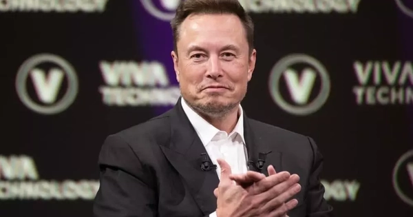 Elon Musk cảnh báo nước Mỹ nguy cơ 'phá sản 1.000%'