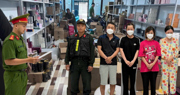 Các tổ công tác đồng loạt khám xét nhiều kho hàng, bắt giữ bà chủ Lê Thị Kim Tuyến và 3 người