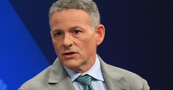 Chuyên gia kỳ cựu Phố Wall: Fed có thể cắt giảm lãi suất nhiều hơn 2 lần, tôi tự tin đầu tư vàng