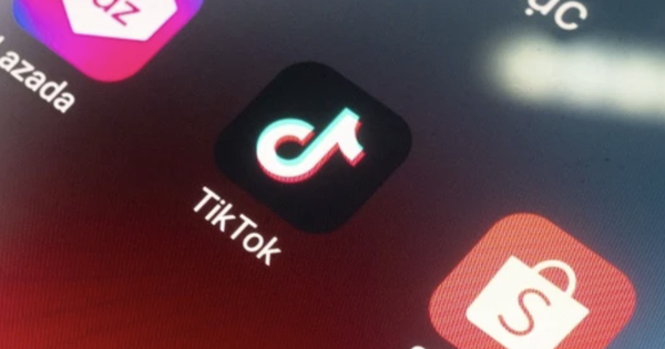 Một năm tăng phí liên tục, giá hàng trên sàn “đội” thêm 33%