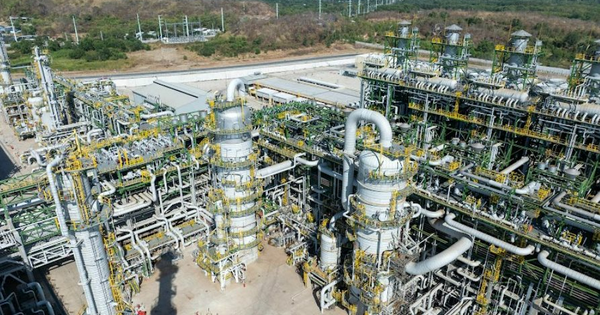 Ngành hóa dầu toàn cầu "ngấm đòn" dư thừa nguồn cung từ Trung Quốc: Đại gia Thái Lan xoay trục chiến lược tại Việt Nam, quyết đấu hàng nhập khẩu giá rẻ