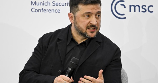 Tổng thống Ukraine ra điều kiện đạt thỏa thuận hòa bình, yêu cầu Mỹ cam kết 20 năm