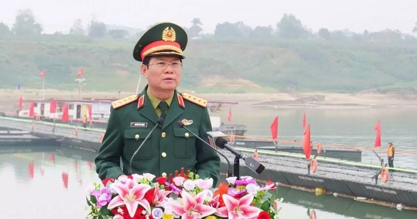 Chính thức thông xe cầu phao Đoan Hùng, ô tô dưới 7 chỗ được đi qua