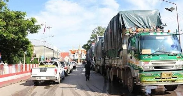 Dân tẩy chay nhưng hàng Thái Lan vẫn tràn sang, Campuchia lên tiếng giải thích