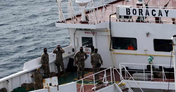 Phương Tây nhăm nhe bắt giữ tàu chở dầu, hàng hải Nga sẵn sàng điều tàu chiến phá vỡ phong toả, trả đũa tàu châu Âu