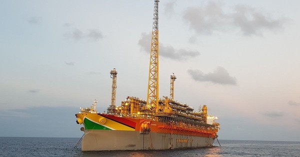 Quốc gia có dân số bằng 1/10 Hà Nội thắng lớn