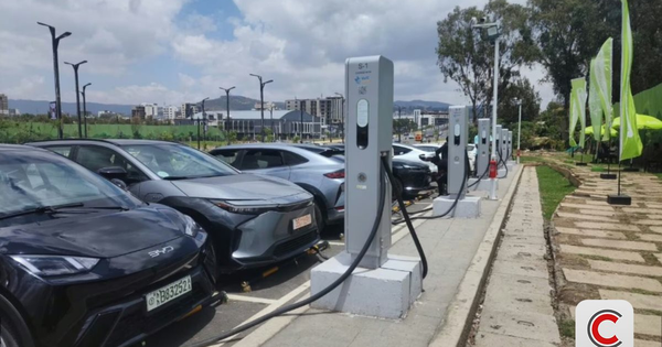 Một nửa dân số không có điện vẫn cố làm xe điện, kỳ lạ quốc gia từng vỡ nợ thì nay đặt cược vào EV để mong đổi đời