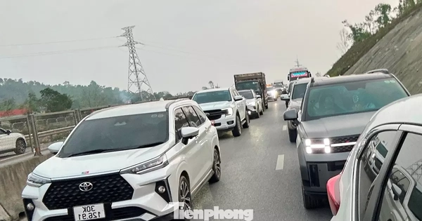 Cao tốc Bắc Nam qua hầm Thần Vũ ùn tắc liên tục