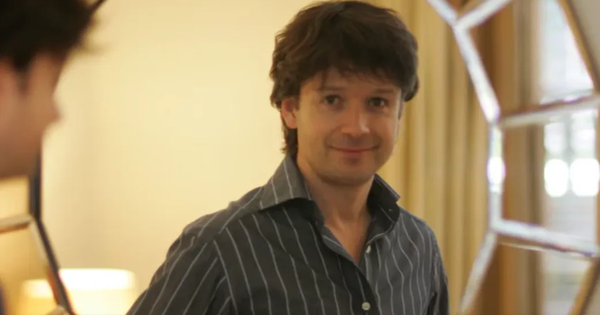 Nhà đồng sáng lập hãng thời trang Asos ngã từ ban công tòa nhà cao tầng ở Thái Lan