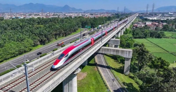Cập nhật mới nhất về siêu dự án đường sắt gần 9 tỷ USD, đi qua 5 tỉnh thành do Tập đoàn đa ngành từng được Thủ tướng khen đề xuất đầu tư