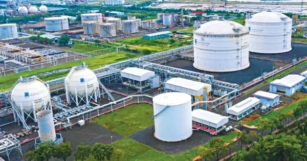 Loạt dự án năng lượng tỷ USD chờ ‘bật công tắc’