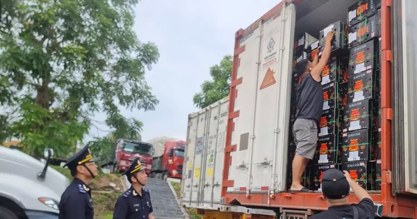 Xuất nhập khẩu sôi động ngay sau Tết