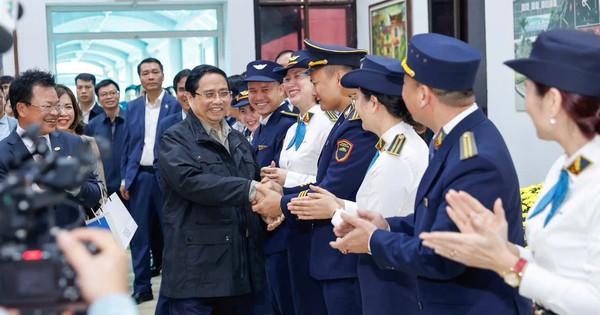 Chủ tịch VNR báo cáo với Thủ tướng về những kết quả trong công cuộc đổi mới ngành đường sắt