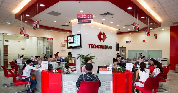 Lãi suất ngân hàng Techcombank tháng 2/2026: Gửi online tiếp tục vượt trội tại quầy, kỳ hạn 12 tháng được hưởng lãi suất cao nhất