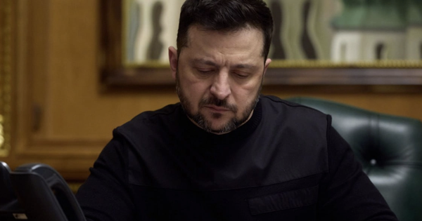 Tổng thống Ukraine nói gì khi điện đàm với ông Donald Trump?