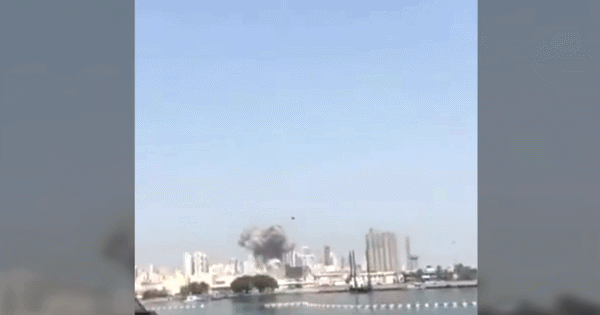 [NÓNG] Mỹ - Israel không kích Iran: Iran đáp trả, phóng tên lửa dữ dội tới 4 căn cứ Mỹ ở Trung Đông