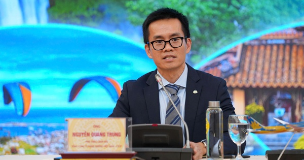 Phó Tổng Giám đốc Vietnam Airlines: “Hành trình của hành khách bắt đầu từ website”