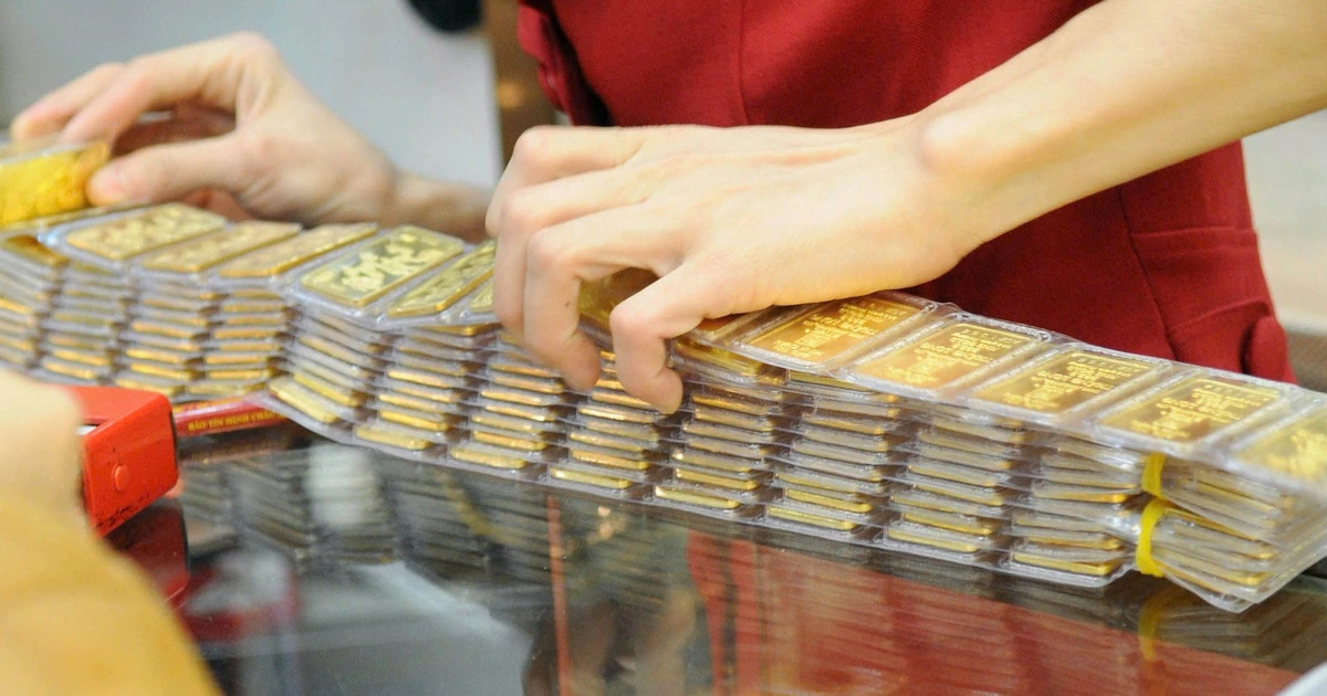 Mùng 3 tết, giá vàng bán ra 179 triệu đồng/lượng