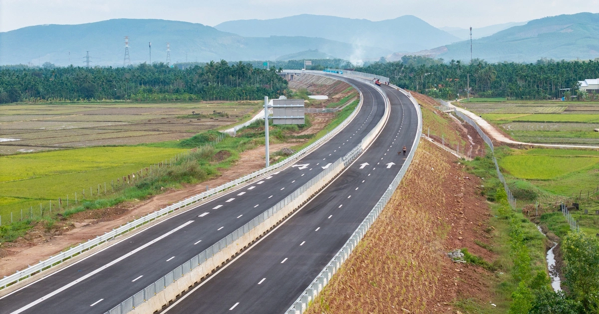 Tạm dừng thông xe cao tốc Quảng Ngãi - Hoài Nhơn vì chưa đảm bảo an toàn