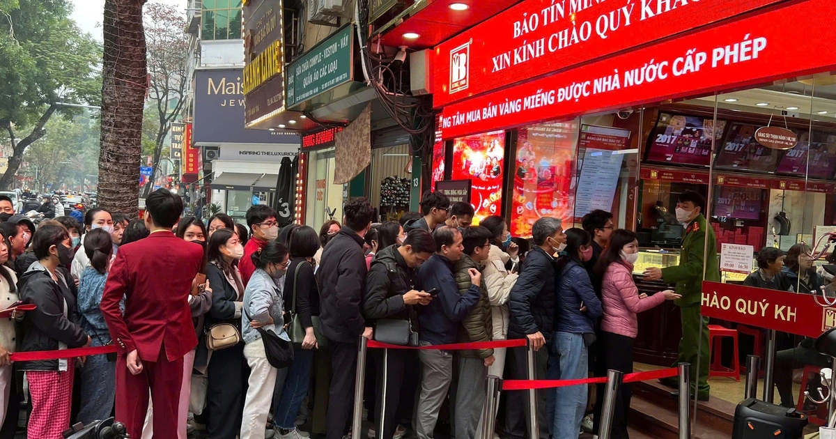 Thị trường vàng: Cẩn trọng biến động khó lường và rủi ro pháp lý